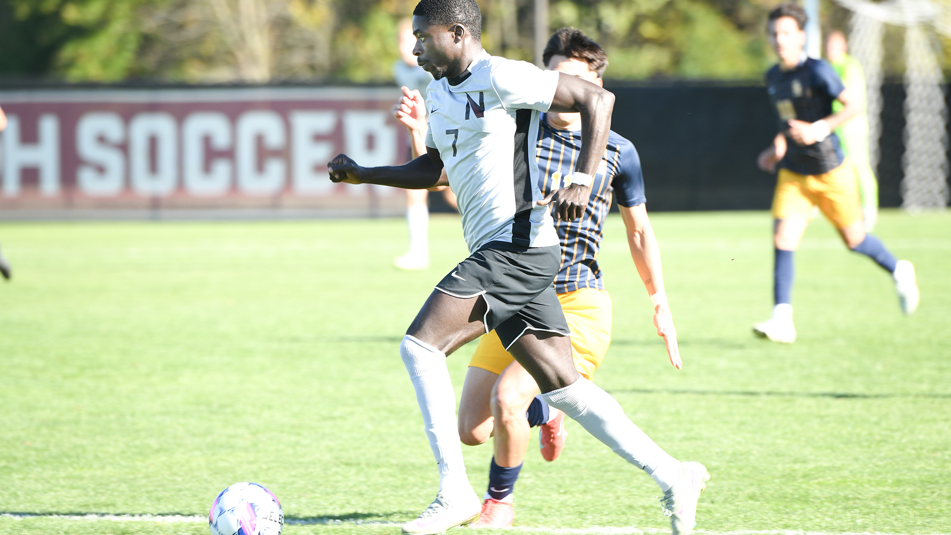 UNOH Strolls Past SHU, Gains Sole Possession of First Place